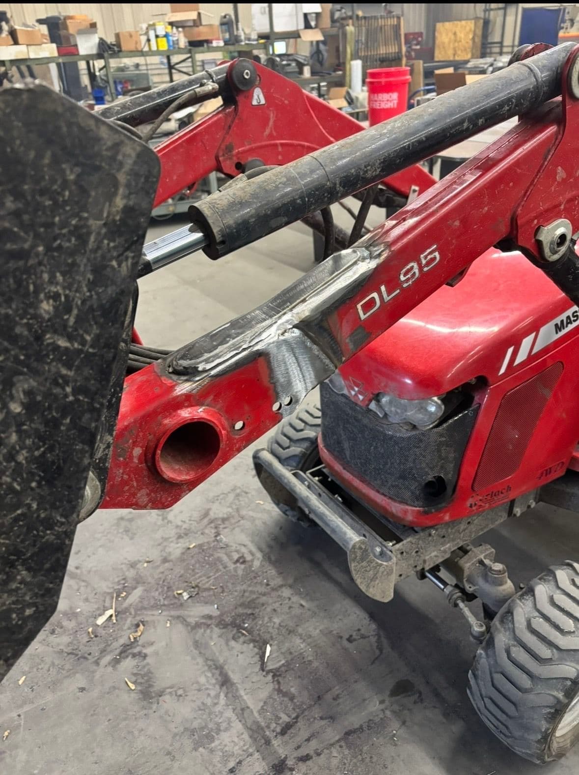 Gallery photos for Massey Ferguson DL95 Loader Arm Weld Repair Back in Action: Image #1