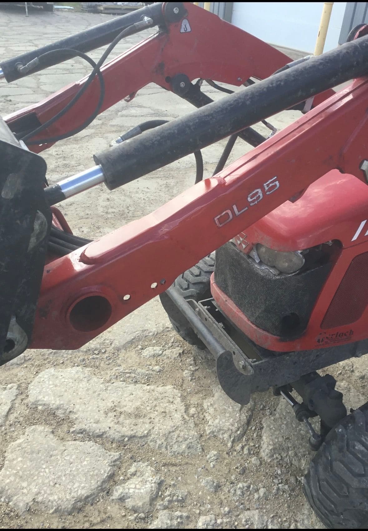 Gallery photos for Massey Ferguson DL95 Loader Arm Weld Repair Back in Action: Image #2